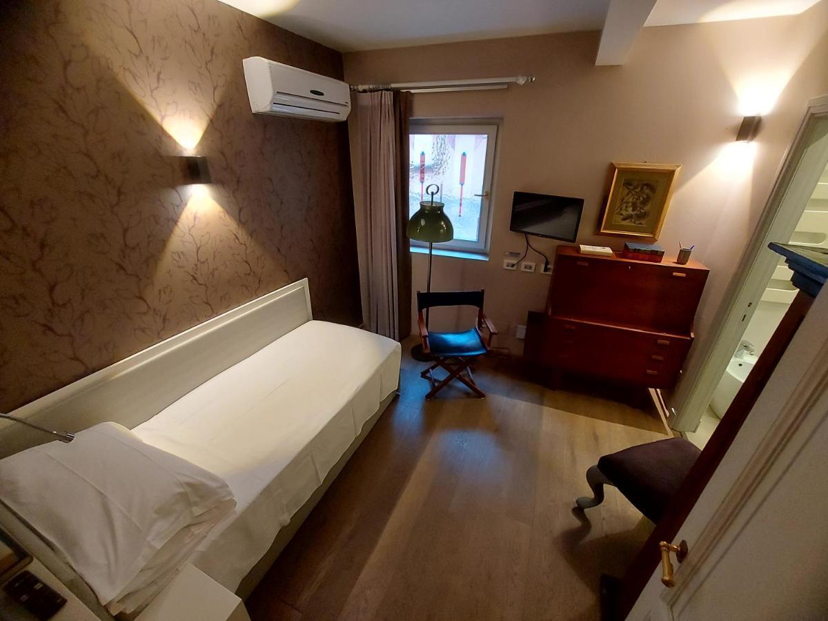 New! Bellissimo Palazzofranchi Pantheon Daire Roma Dış mekan fotoğraf